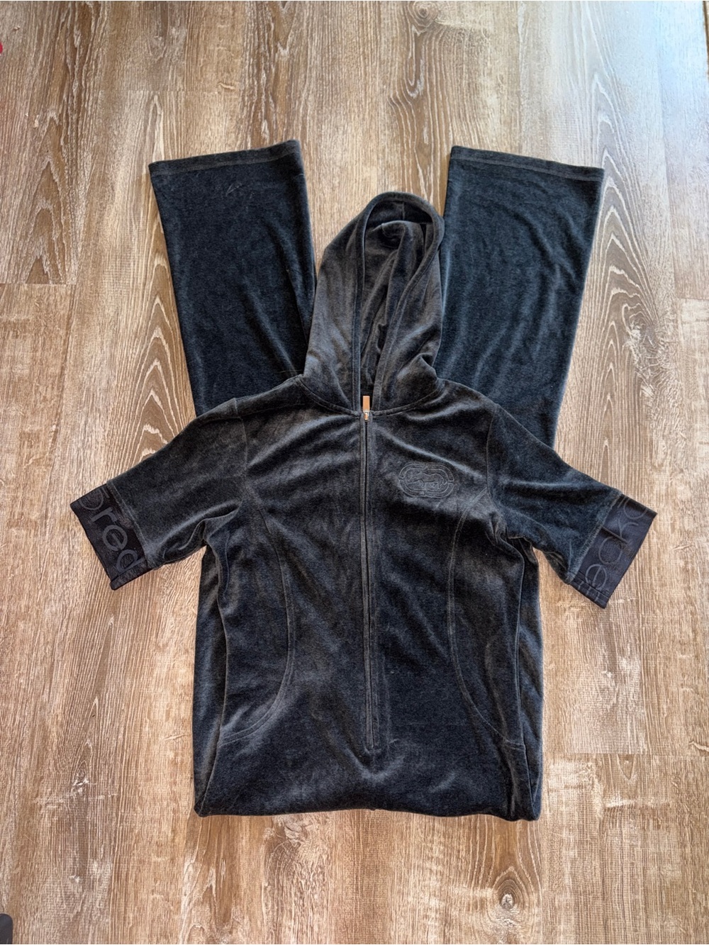 Vintage Y2K Velour Tracksuit with Short Sleeves